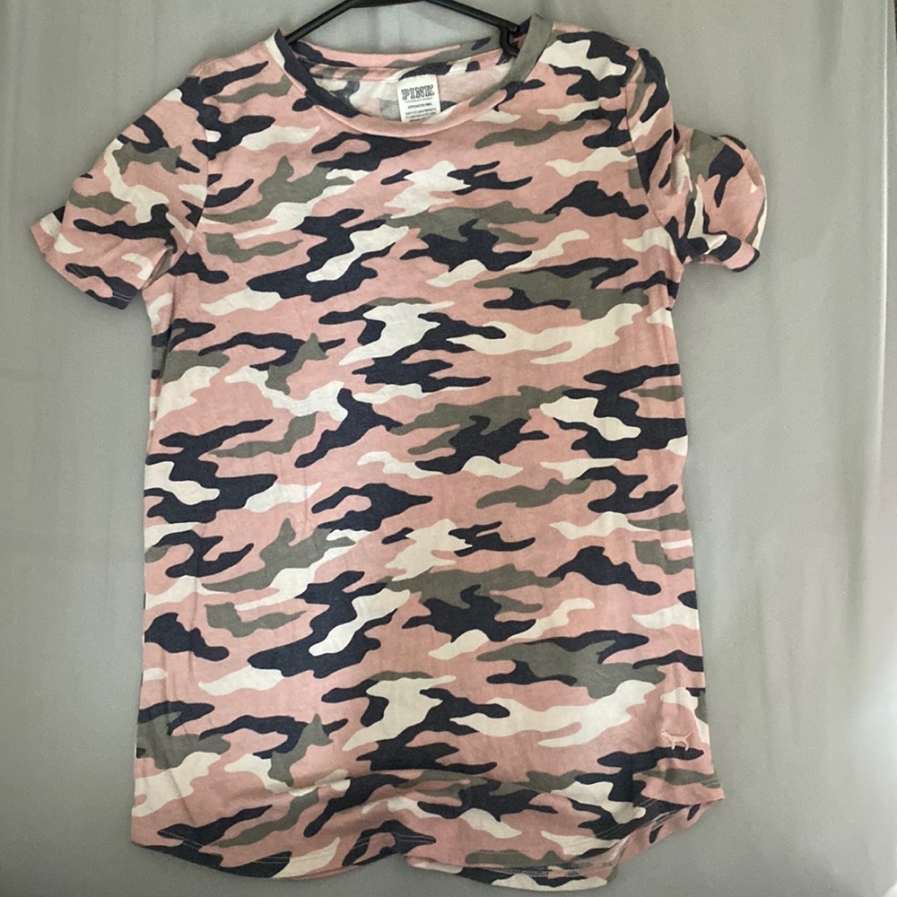 Pink t shirt